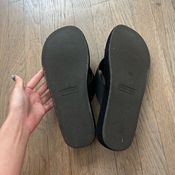 Steve Madden Kylen Thong Platform Sandals - Picture 5 of 6